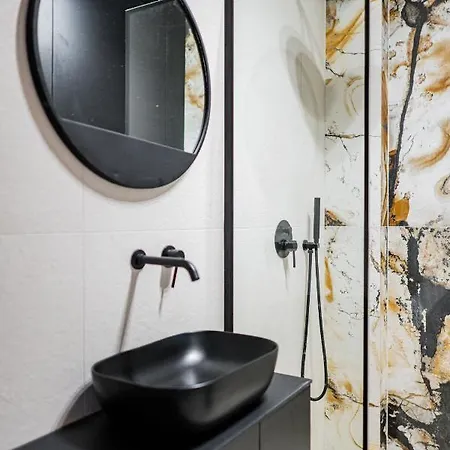 Ksiecia Witolda ~ Self Check-in 20h דירה