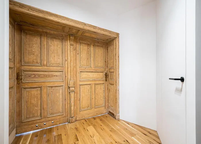 Ksiecia Witolda ~ Self Check-in 20h