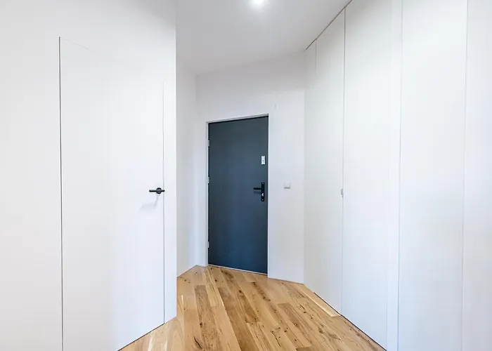 Ksiecia Witolda ~ Self Check-in 20h * Wrocław